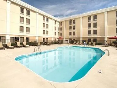 Hampton Inn Columbus-International Airport Gahanna Hotel