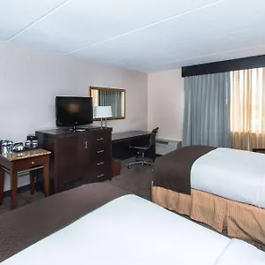 Wyndham Columbus Hotel